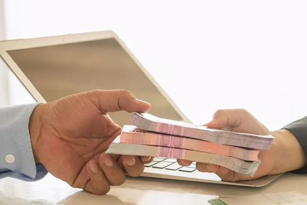 民法典民间借贷担保人承担连带责任吗