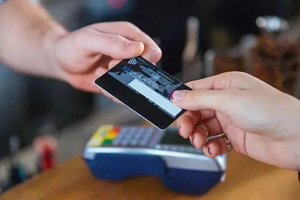 月光族群体贷款现状解析及风险提示